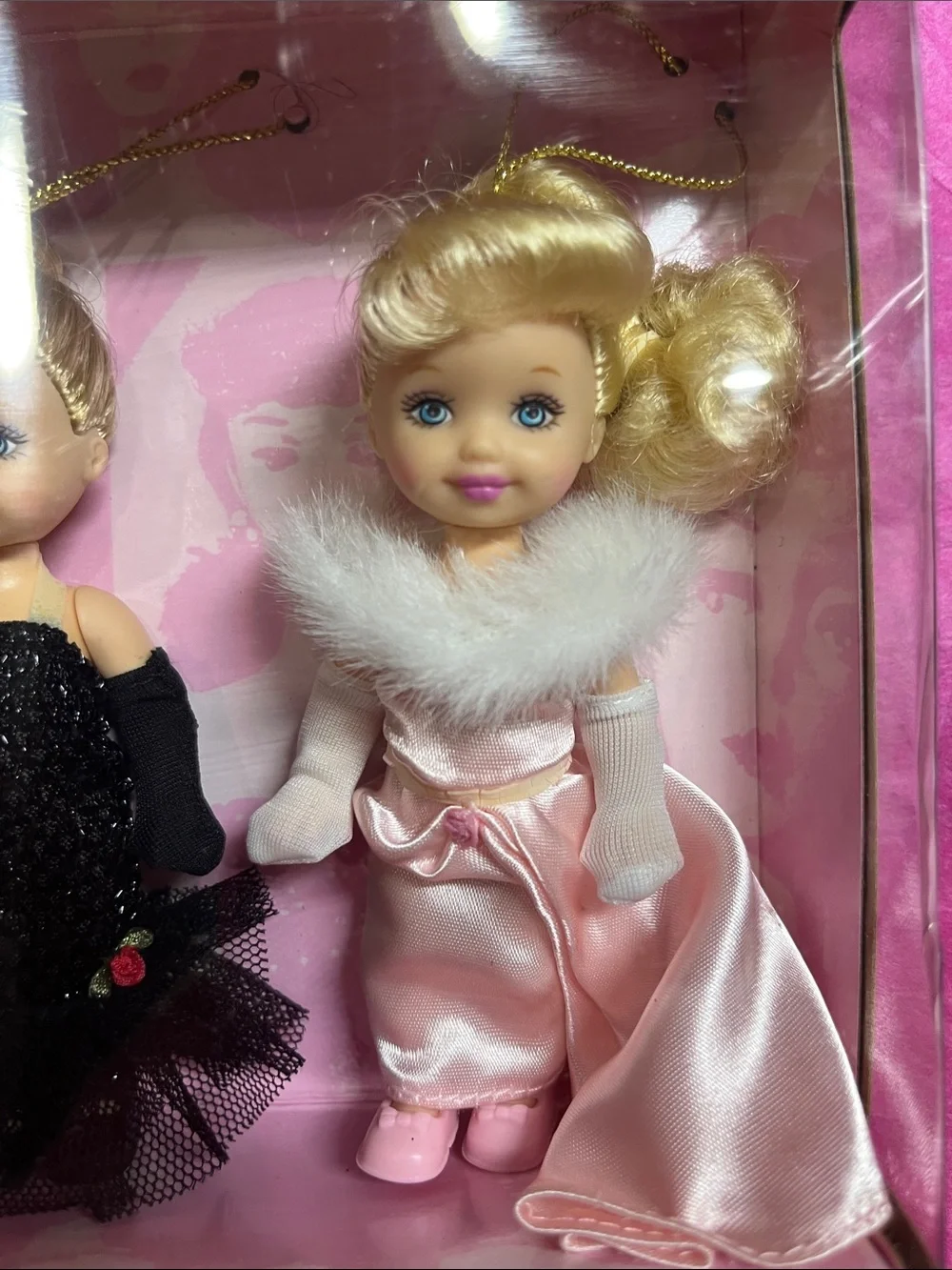 Mattel Kelly Collector Edition 4-Piece Doll Giftset - Pink, Black, White, Red
